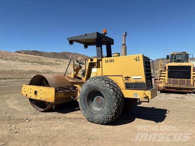 CAT CS-563 Rouleaux monocylindre