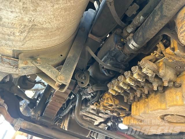 CAT CT660 Camion multibenne