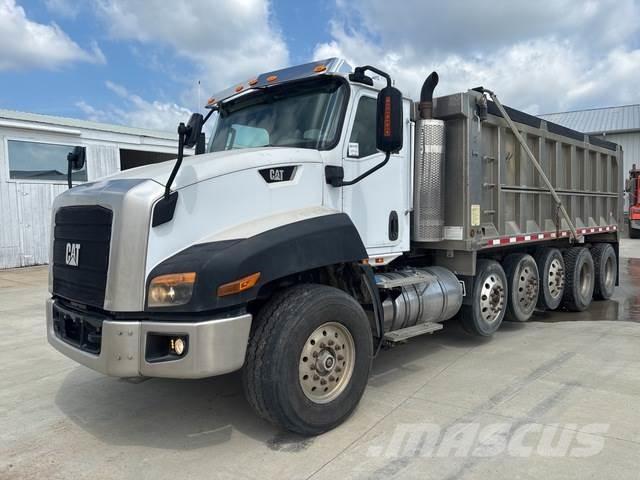 CAT CT660S Camion benne