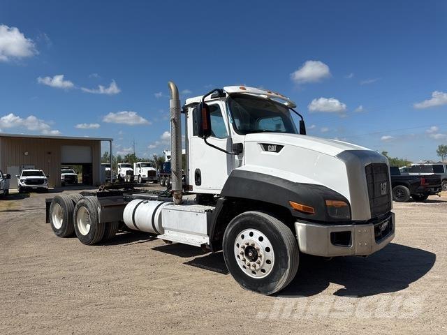 CAT CT660S Tracteur routier