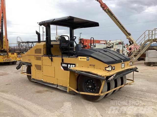 CAT CW34 Rouleaux à pneumatiques