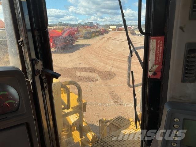 CAT D10T Bouteurs sur chenilles