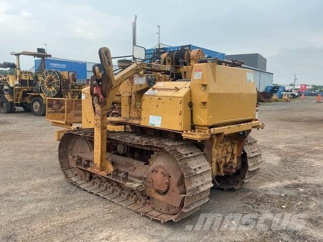 CAT D4E 20 Poseur de canalisation