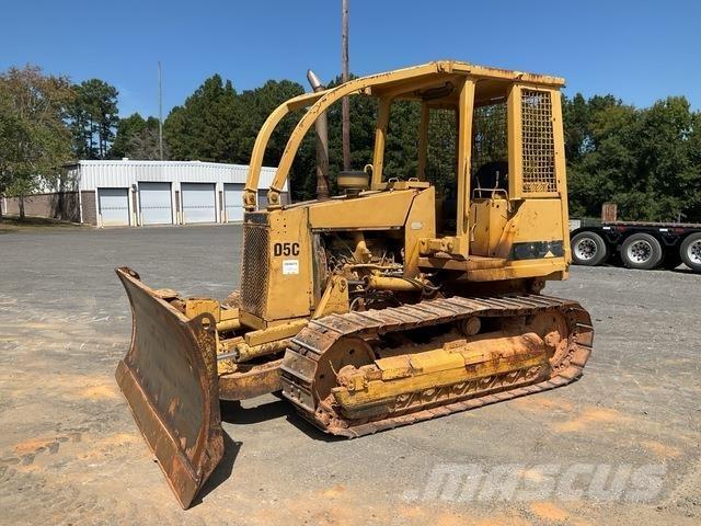 CAT D5C Bouteurs sur chenilles