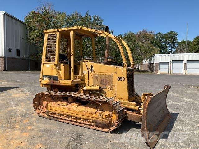 CAT D5C Bouteurs sur chenilles