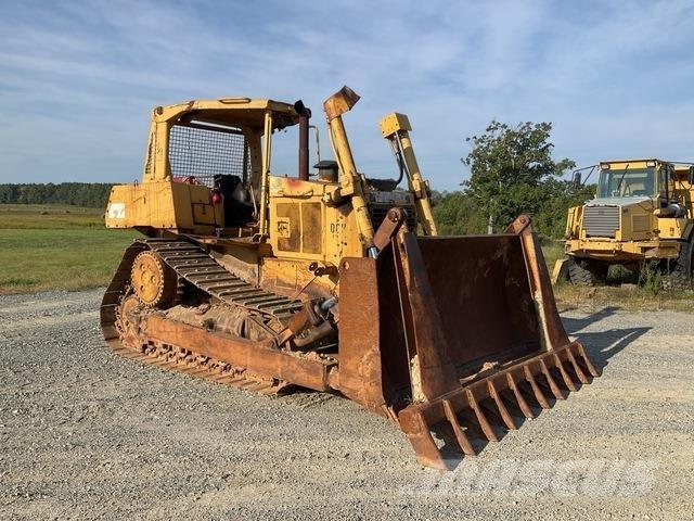 CAT D6H Bouteurs sur chenilles