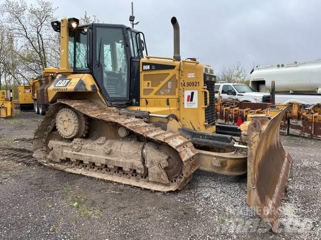 CAT D6N Bouteurs sur chenilles
