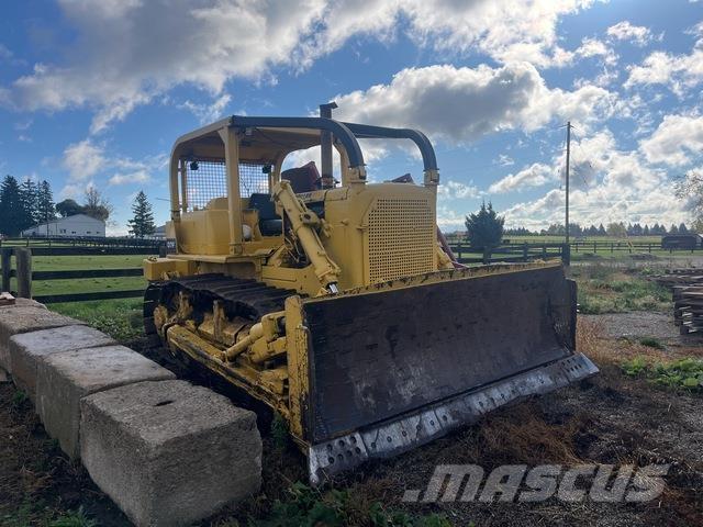 CAT D7F Bouteurs sur chenilles