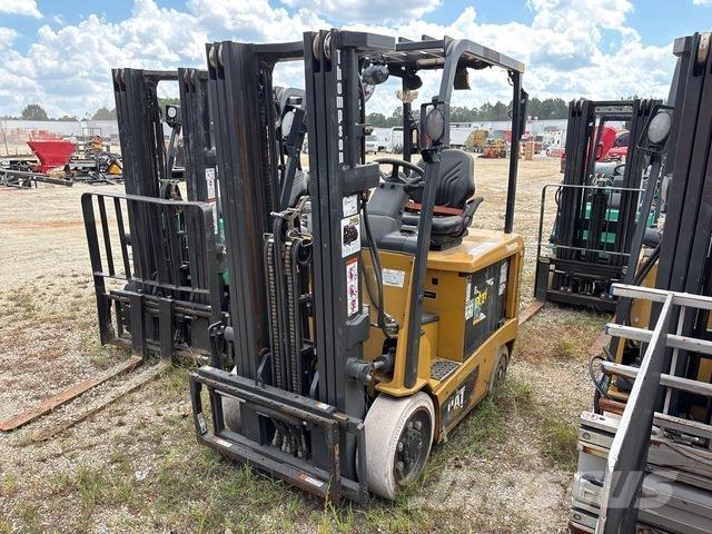 CAT EC25N2 Chariots élévateurs électriques