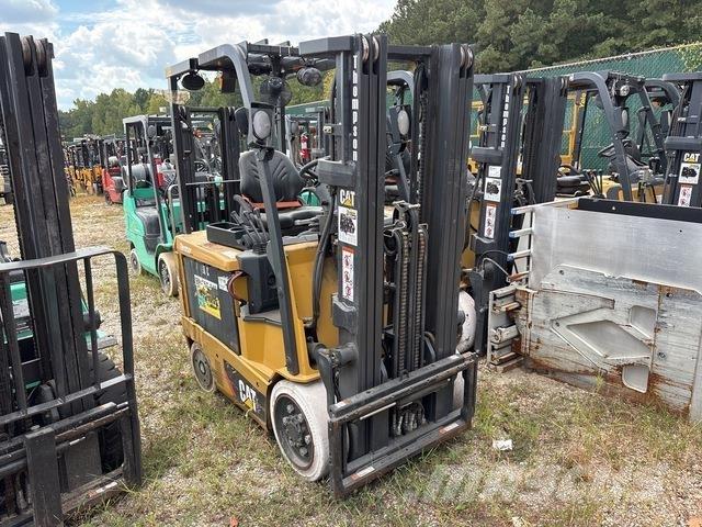 CAT EC25N2 Chariots élévateurs électriques