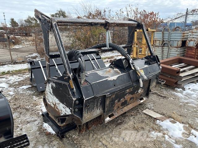 CAT HM418C Broyeur forestier