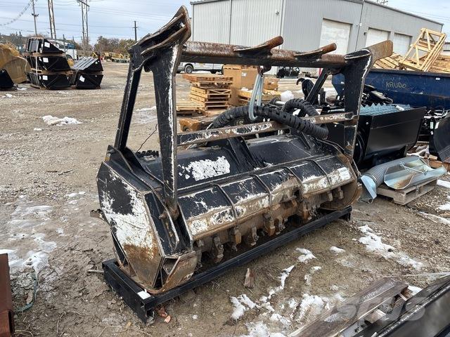 CAT HM418C Broyeur forestier