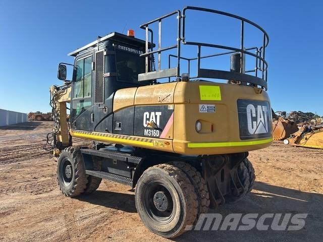 CAT M316D Pelle sur pneus