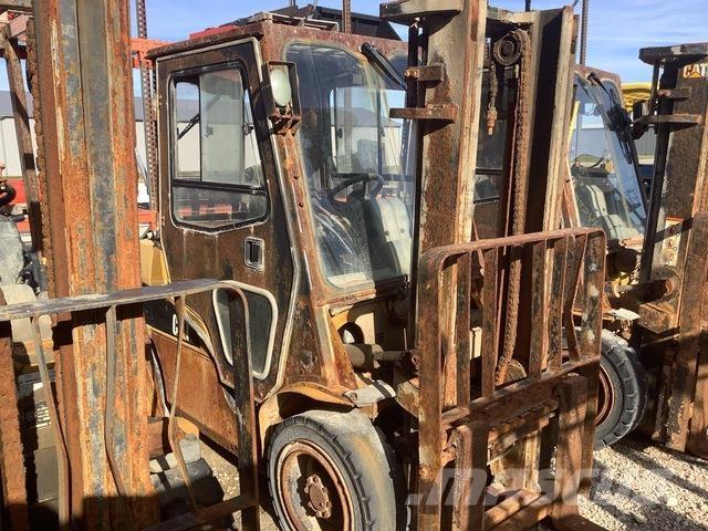 CAT MH GP30N Autres Chariots élévateurs