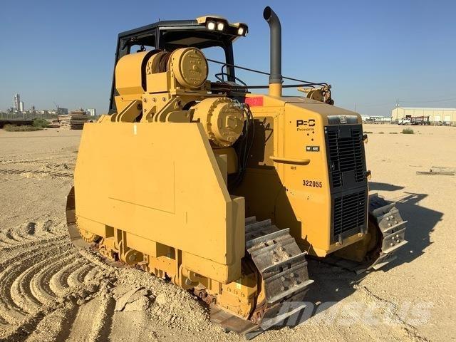 CAT PL61 Poseur de canalisation