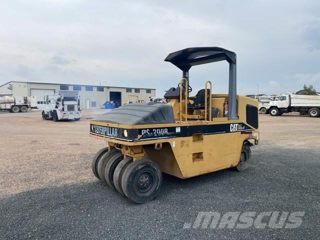 CAT PS-200B Rouleaux à pneumatiques