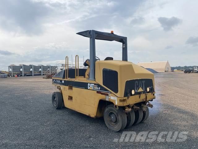 CAT PS-200B Rouleaux à pneumatiques