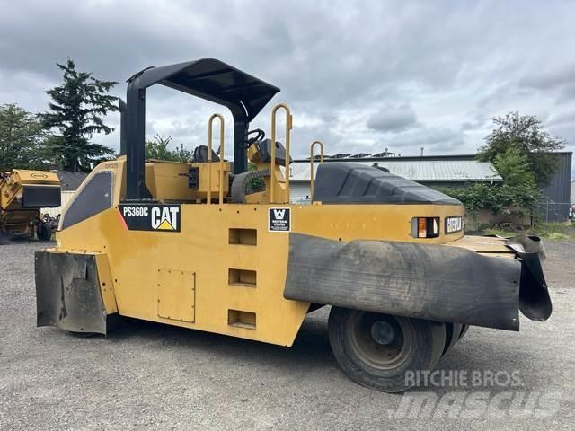 CAT PS-360C Rouleaux à pneumatiques