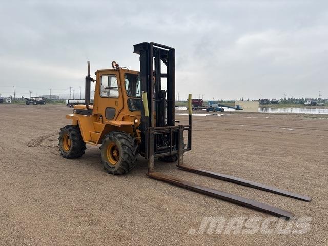 CAT R80 Chariot tout terrain