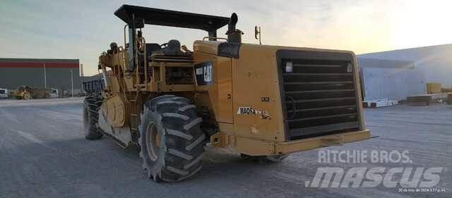 CAT RM300 Compacteur de sol