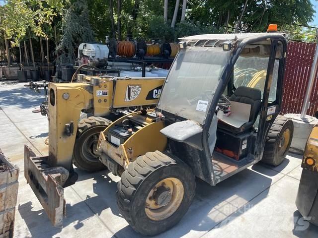 CAT TH255 Chariot télescopique