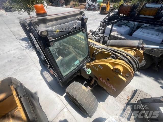 CAT TH255 Chariot télescopique