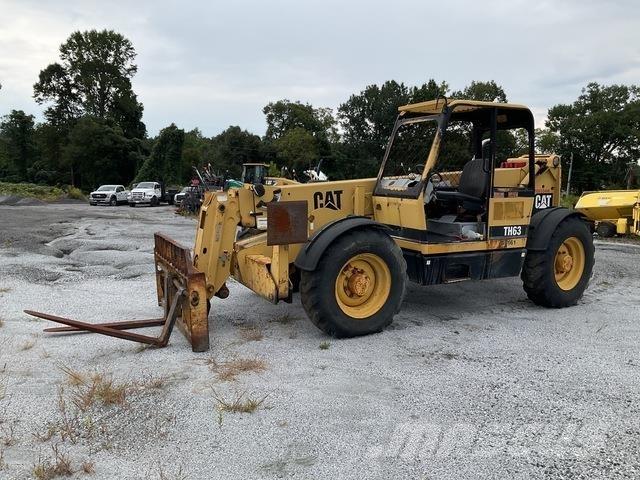 CAT TH63 Chariot télescopique
