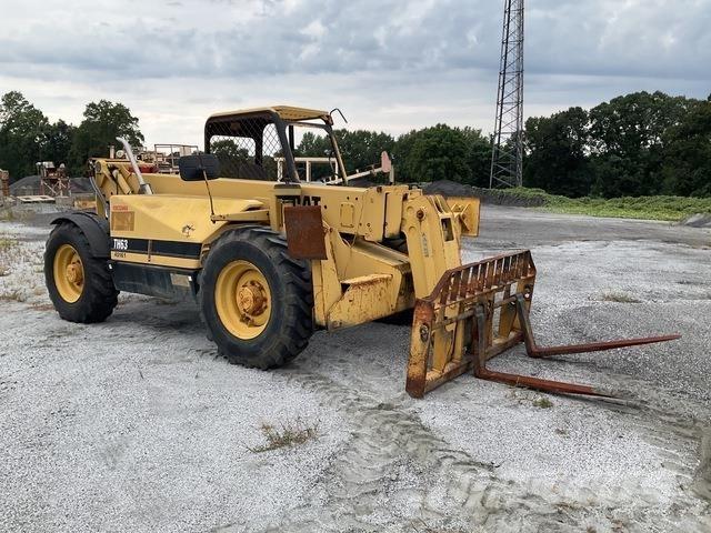 CAT TH63 Chariot télescopique