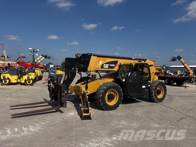 CAT TL1255D Chariot télescopique