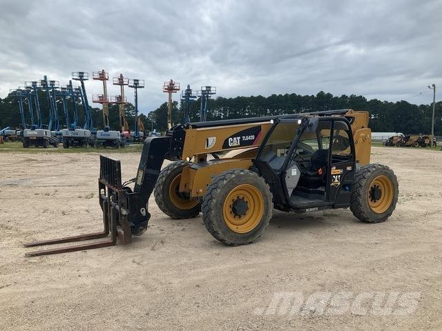 CAT TL642D Chariot télescopique