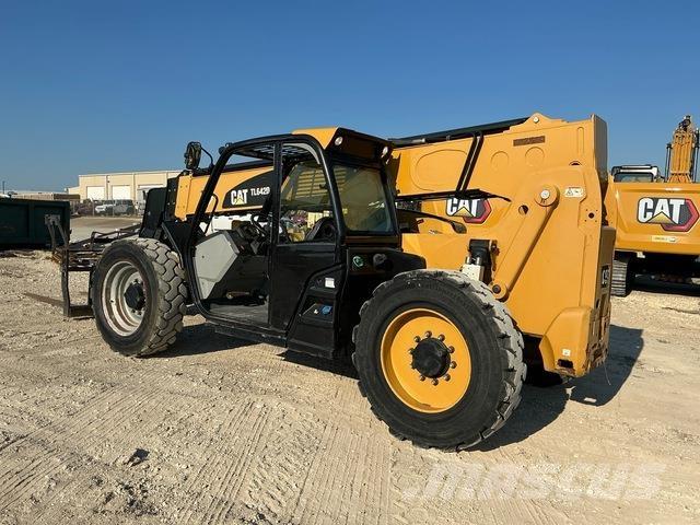 CAT TL642D Chariot télescopique