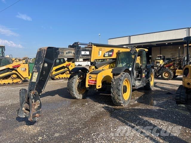 CAT TL943D Chariot télescopique