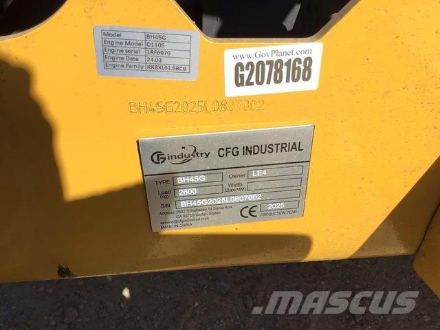 CFG BH45G Tractopelle