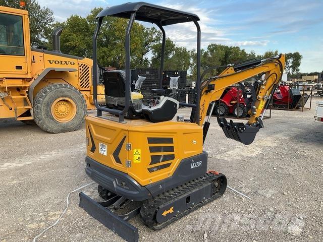 CFG MX20R Pelle sur chenilles