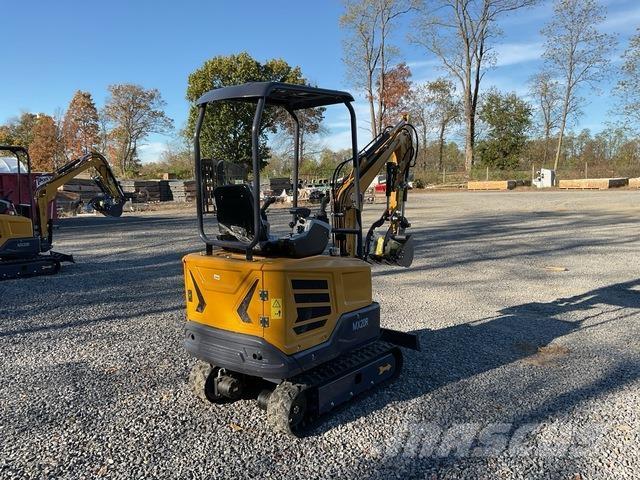 CFG MX20R Pelle sur chenilles