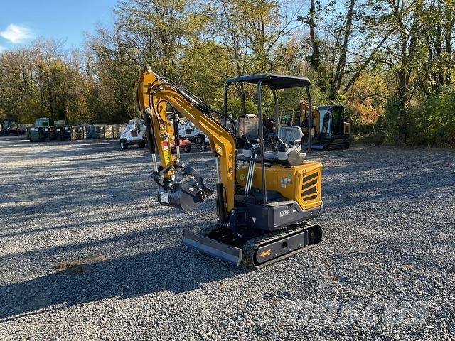 CFG MX20R Pelle sur chenilles