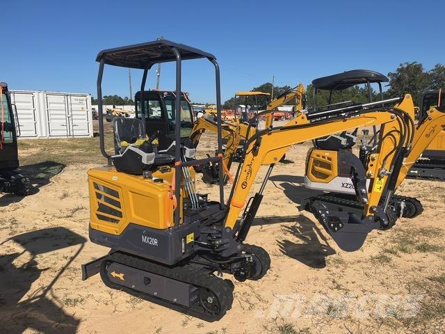 CFG MX20R Pelle sur chenilles