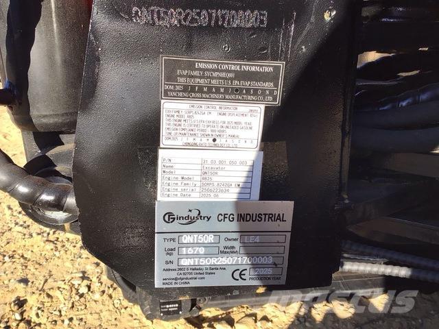 CFG QNT50R Pelle sur chenilles