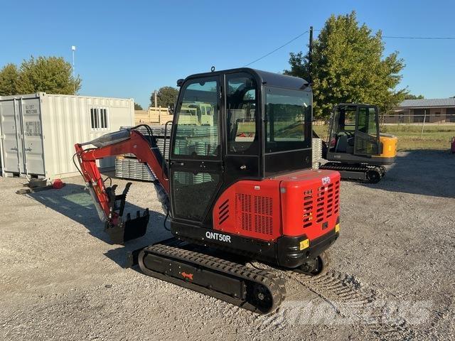 CFG QNT50R Pelle sur chenilles