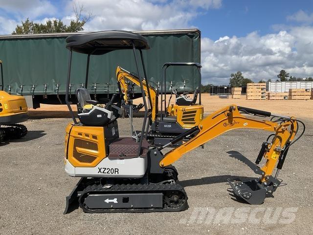 CFG XZ20R Pelle sur chenilles