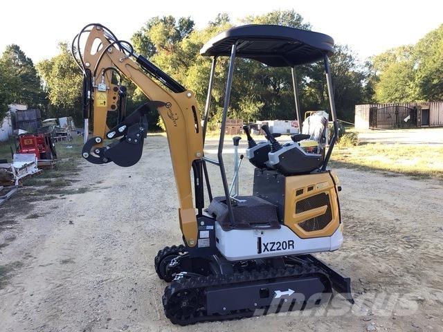CFG XZ20R Pelle sur chenilles