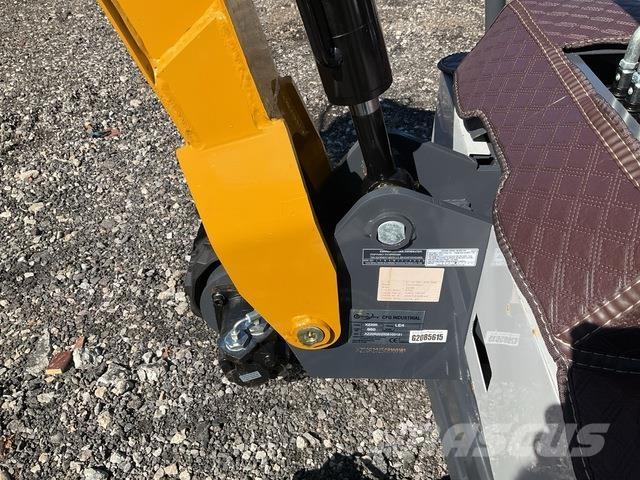 CFG XZ20R Pelle sur chenilles