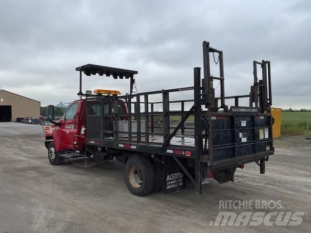 Chevrolet 5500 Camion plateau