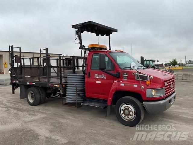 Chevrolet 5500 Camion plateau
