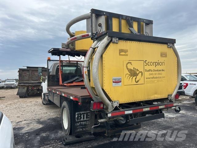 Chevrolet 6500 Camions et véhicules municipaux