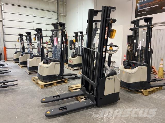 Crown ES 4000 Gerbeurs Automoteurs