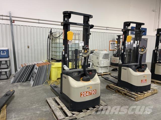 Crown ES 4000 Gerbeurs Automoteurs