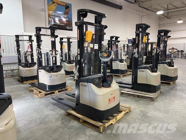 Crown ES 4000 Gerbeurs Automoteurs