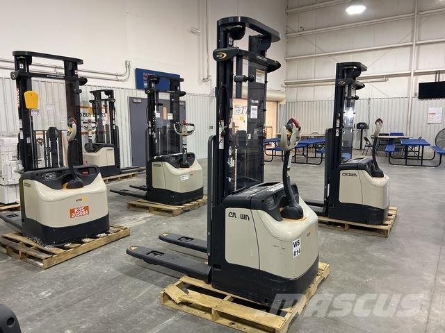 Crown ES 4000 Gerbeurs Automoteurs