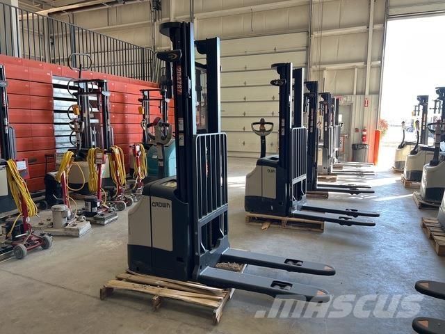 Crown ES 4000 Gerbeurs Automoteurs